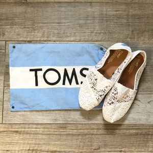 White Lace Toms